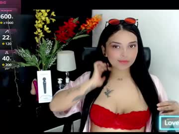 Carolaine01 Chaturbate stream image from March 20, 2025