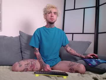 Juuzou_Kit Chaturbate stream image from March 20, 2025