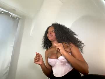 Meganscorner Chaturbate stream image from March 20, 2025