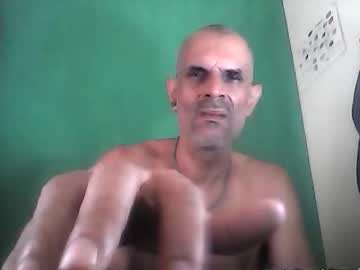 Varaotop Chaturbate stream image from March 20, 2025