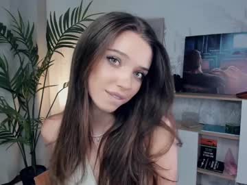Daisyfoulks Chaturbate stream image from March 20, 2025
