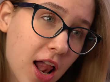 Look_My_Passion Chaturbate stream image from March 20, 2025