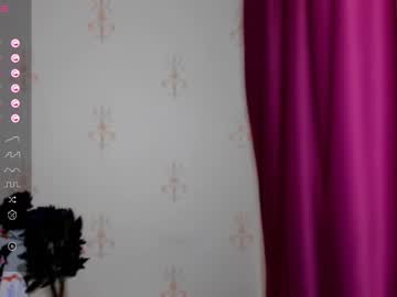 Kindhazelhere_ Chaturbate stream image from March 20, 2025