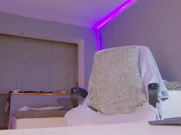 Mistressellie Chaturbate stream image from March 20, 2025