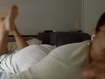 Averygunz Chaturbate stream image from March 20, 2025