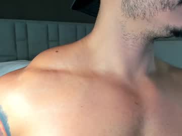 Isaacsuarez Chaturbate stream image from March 20, 2025