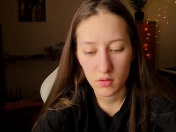 Adellqueen Chaturbate stream image from March 20, 2025