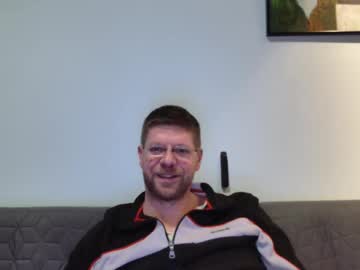 Fattenmenow Chaturbate stream image from March 20, 2025