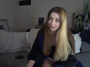 Feeionfire Chaturbate stream image from March 20, 2025
