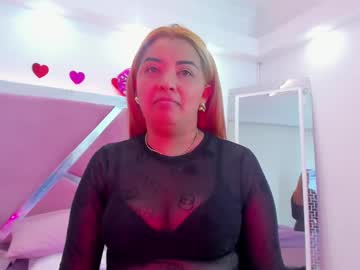Reinabelle1 Chaturbate stream image from March 20, 2025