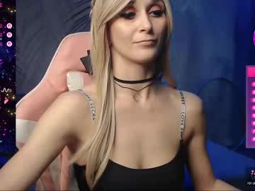 Strongalice Chaturbate stream image from March 20, 2025