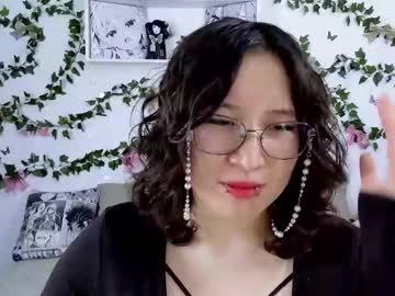 Eileenwee Chaturbate stream image from March 20, 2025
