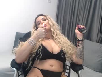 Lovelyblondyxxx Chaturbate stream image from March 20, 2025
