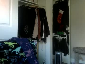 Mol_ Chaturbate stream image from March 20, 2025