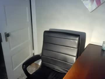 Diamond4269 Chaturbate stream image from March 21, 2025