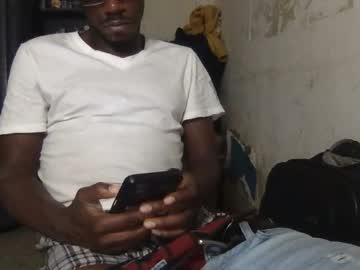 Uncutpapi23 Chaturbate stream image from March 21, 2025