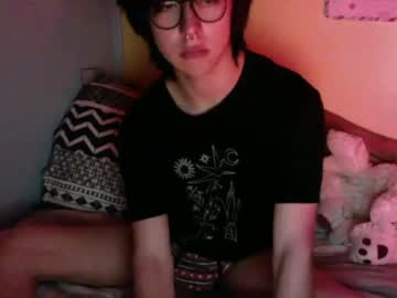 Bluekay18 Chaturbate stream image from March 21, 2025