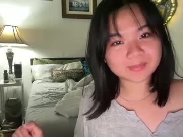 Flowerlvr Chaturbate stream image from March 21, 2025