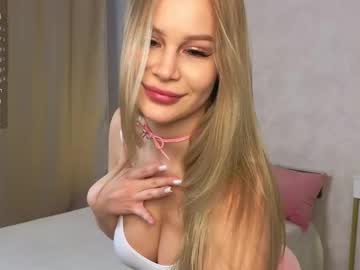 Cassiemur_ Chaturbate stream image from March 21, 2025