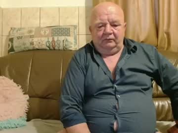 Fullballs6 Chaturbate stream image from March 21, 2025