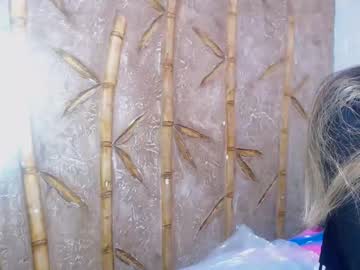 Luna_Rousse1 Chaturbate stream image from March 21, 2025