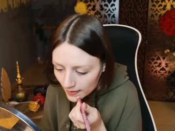 Esterhernandes stream image from March 21, 2025