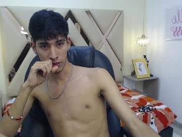 Ferphoenix_ Chaturbate stream image from March 21, 2025