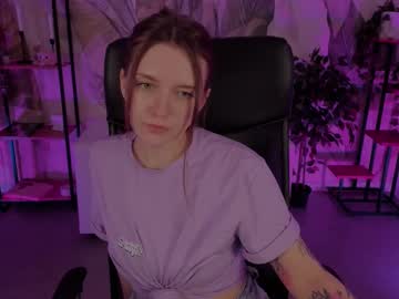 Jennydens Chaturbate stream image from March 21, 2025