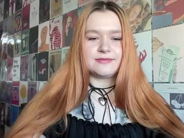 Litttlefoxxx Chaturbate stream image from March 21, 2025