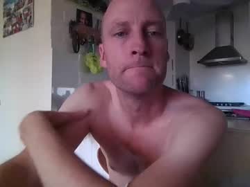 Smoothroundbottom Chaturbate stream image from March 21, 2025