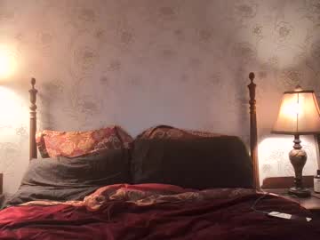 Titanias_Bed Chaturbate stream image from March 21, 2025