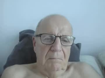 Oggi95 Chaturbate stream image from March 21, 2025