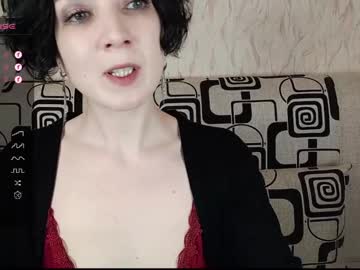 Tinawincee Chaturbate stream image from March 21, 2025
