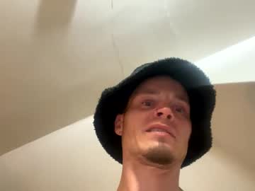 Jizzlejim007 Chaturbate stream image from March 21, 2025