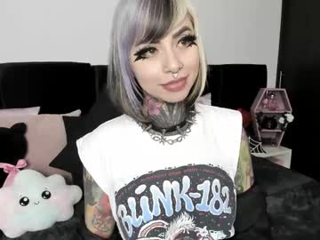 Nikkiramone Chaturbate stream image from March 21, 2025