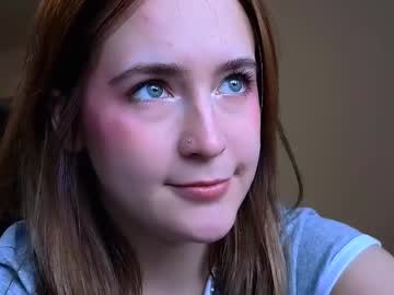 Li_Ni_ Chaturbate stream image from March 21, 2025