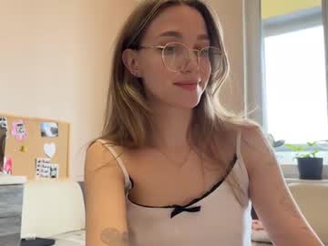 Amy_Chill Chaturbate stream image from March 21, 2025