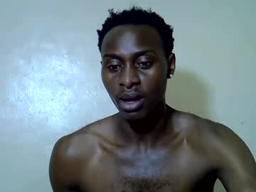 Callmebbybo Chaturbate stream image from March 21, 2025