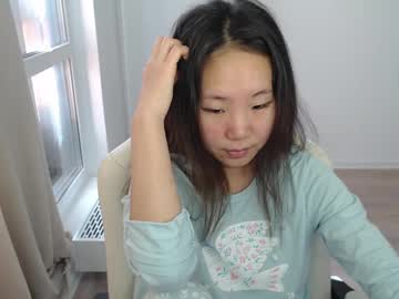 Mira_G Chaturbate stream image from March 21, 2025