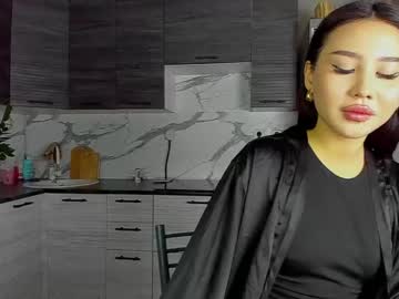 Novablooms Chaturbate stream image from March 21, 2025