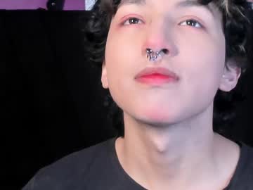 Opalo_Azul Chaturbate stream image from March 21, 2025