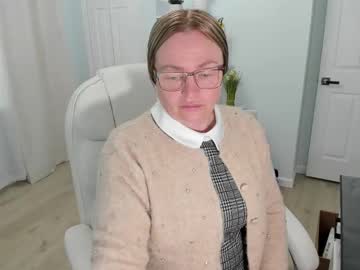 Vika7333 Chaturbate stream image from March 21, 2025