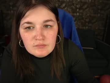 Goldenpeach__ Chaturbate stream image from March 21, 2025