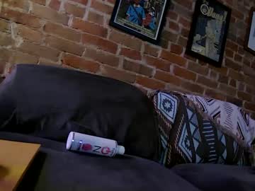 Hannalovesbananas6969 Chaturbate stream image from March 21, 2025