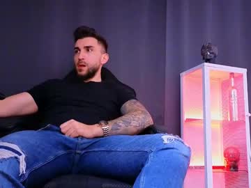 Mightyaaron Chaturbate stream image from March 21, 2025