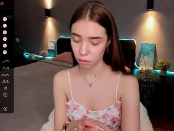 Milli_Brownn Chaturbate stream image from March 21, 2025