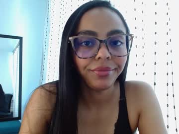 Remybeckett Chaturbate stream image from March 21, 2025