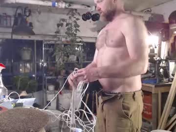 Seattlemanwhore Chaturbate stream image from March 21, 2025