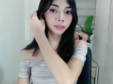 Feyaaa Chaturbate stream image from March 21, 2025