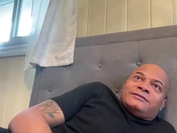 Loved19 Chaturbate stream image from March 21, 2025